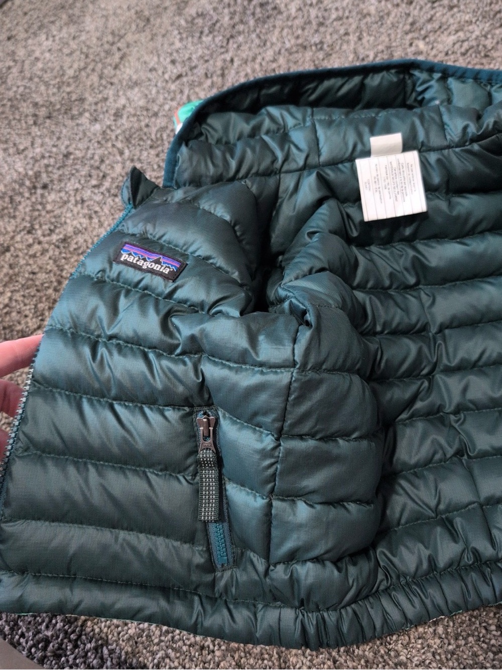 Patagonia Reversible Hooded Puffer Jacket - Picture 4 of 4